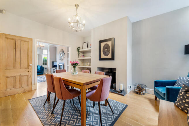 7 Carlton St-12.jpg
