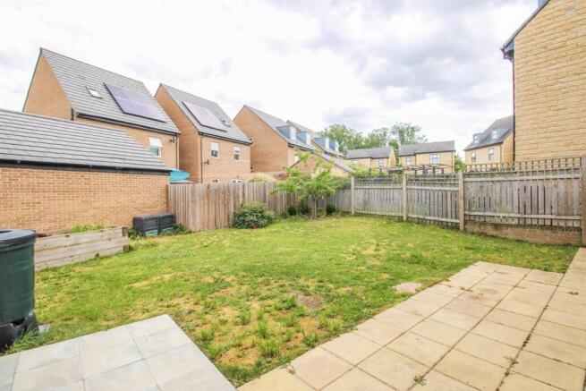 4 bed Detached for sale Image 12