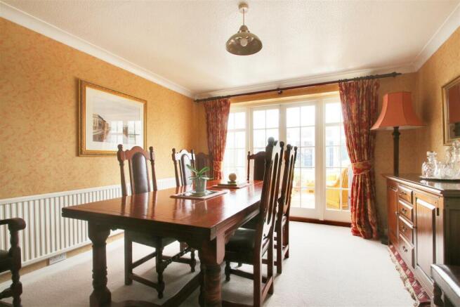 Dining Room.jpg