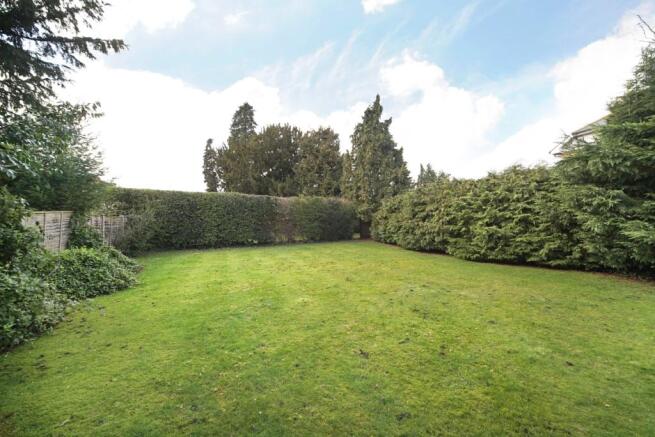 5_the_lawn_105617...