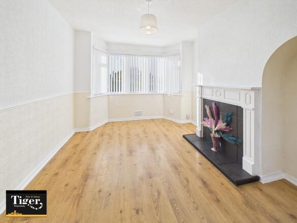 CAM02176G0-PR0761...