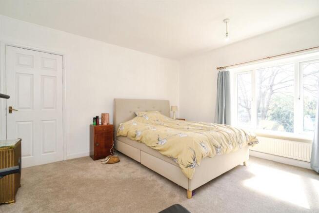 3 bed Semi-Detached for sale Image 11