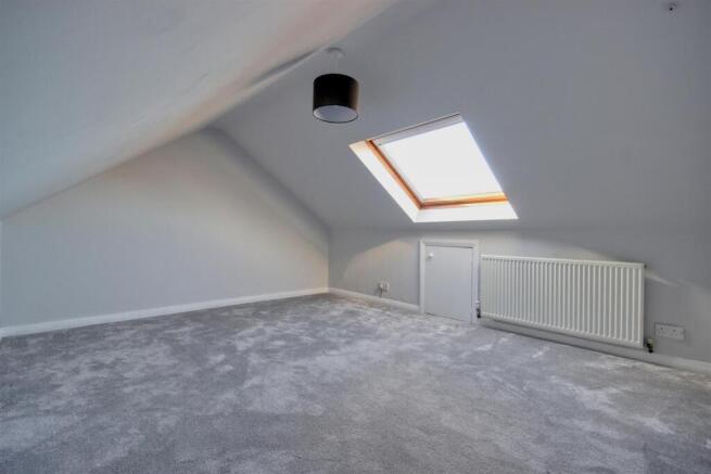 3 bed House to rent Image 12