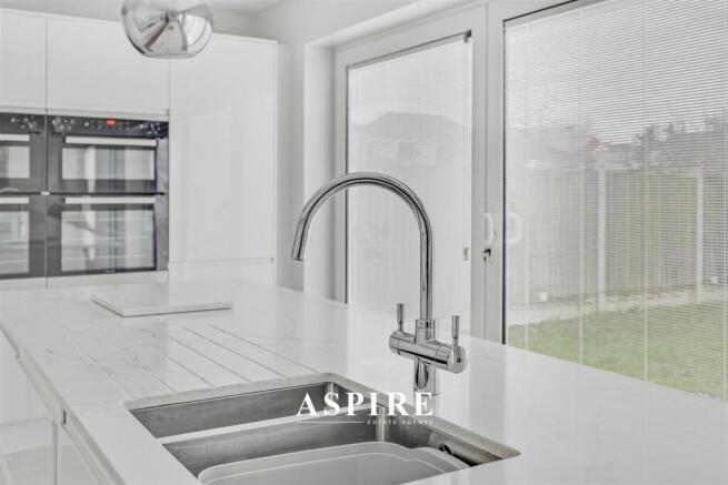 ASPIRE7.jpg