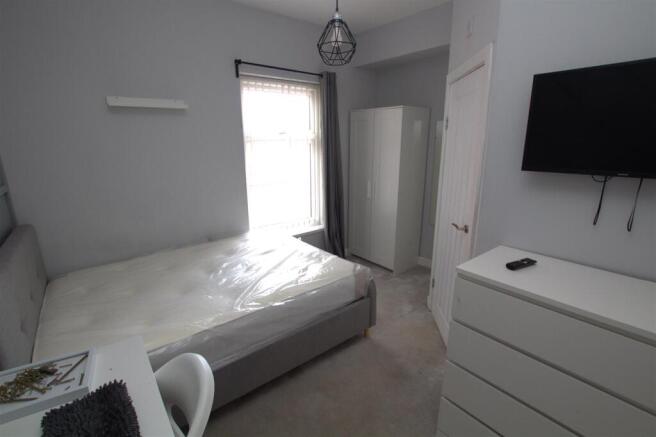 3 bed Terraced to rent Image 10
