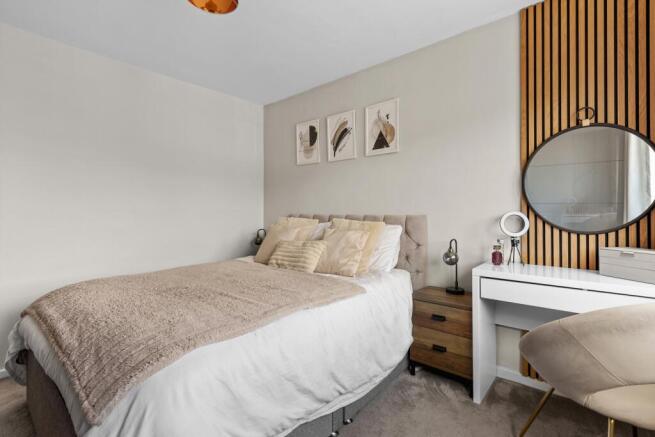 2 bed Terraced to rent Image 12