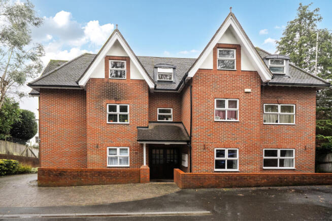 1396984-16-695fb6...