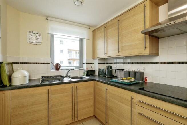 Kitchen 26FC.jpg