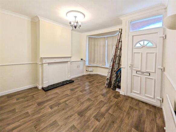 Living Room (Front)