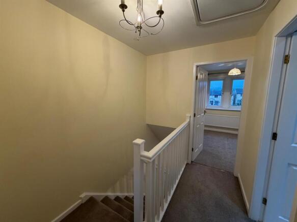 2 bed Town House for sale Image 8