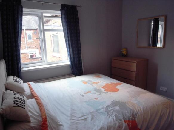 Bedroom 1.JPG