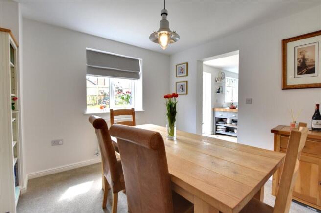 4 bed Detached for sale Image 6