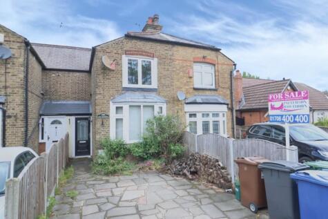 Purfleet Road, Aveley, RM15