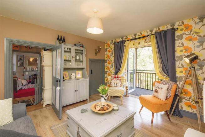 Rose Cottage, Croesyceiliog-6.jpg
