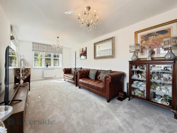 4 bed Detached for sale Image 7