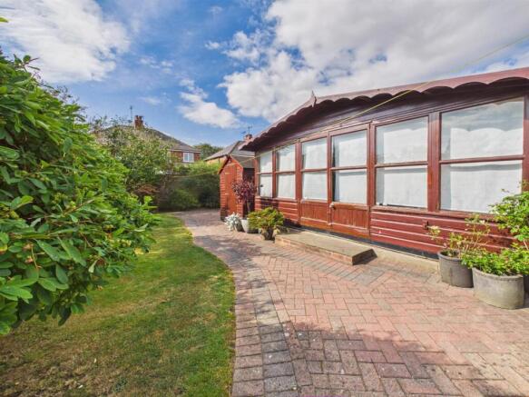 3 bed Semi-Detached for sale Image 12
