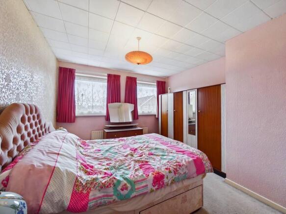 3 bed Semi-Detached for sale Image 6