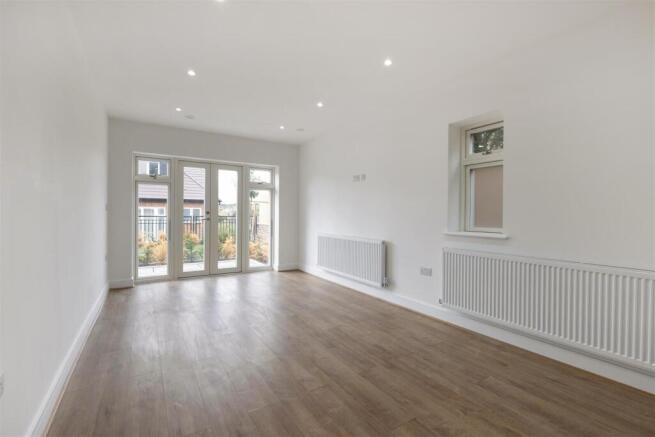114528_Flat-1-8-Coulsdon-Road-4.jpg