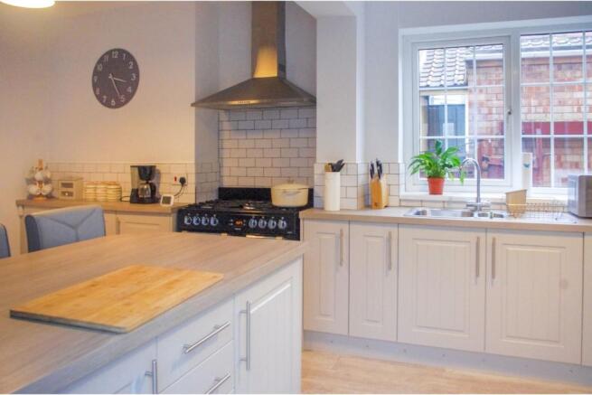 Kitchen/Breakfast