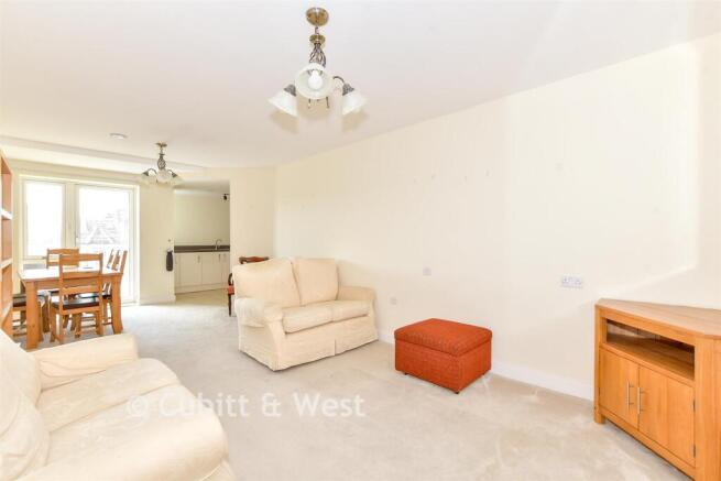 Lounge/Diner