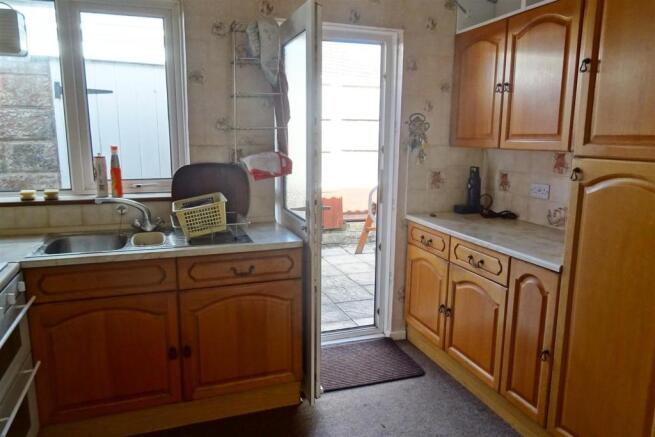 Kitchen:
