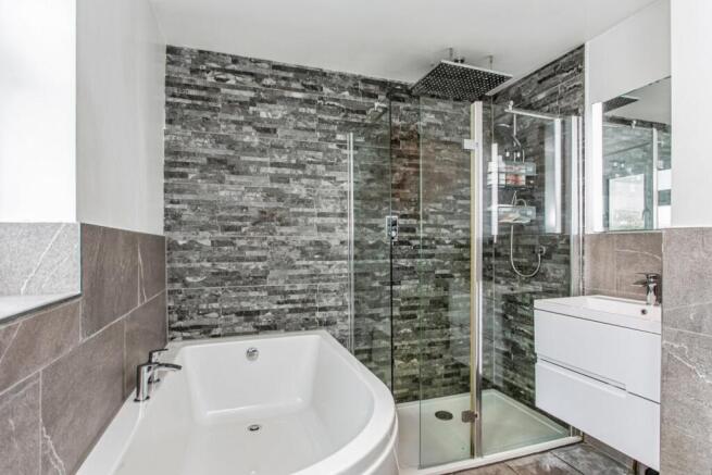 Bath/Shower Room