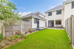 3, The Cuttings, Poole BH14 8FL