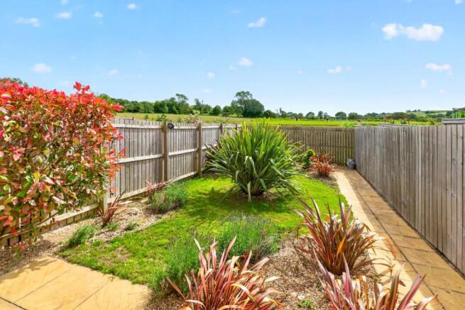 4 bed House for sale Image 6