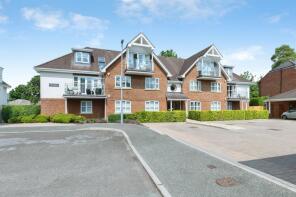 8, 12 14 The Gables, Manor Close, Ferndown BH22 9FH