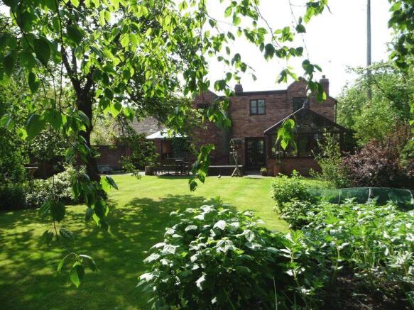 garden to house 2