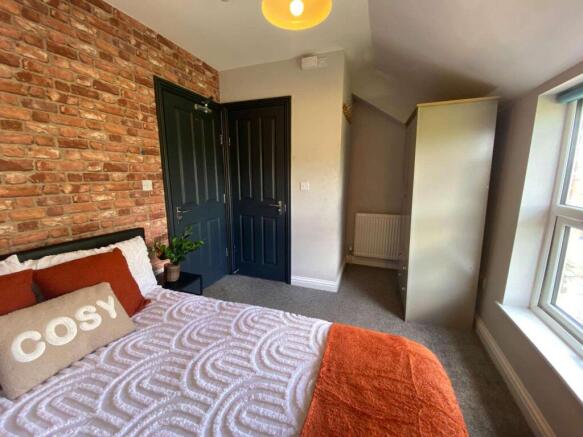 Room 6 - 2 24 Gatt.jpg