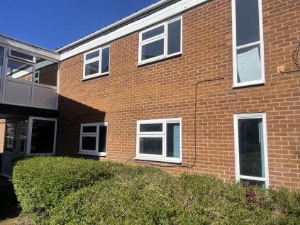 66 Briarwood, Brookside, Telford, Shropshire TF3 1TR