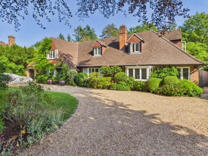 Hillcrest Waye, Gerrards Cross, Buckinghamshire, SL9