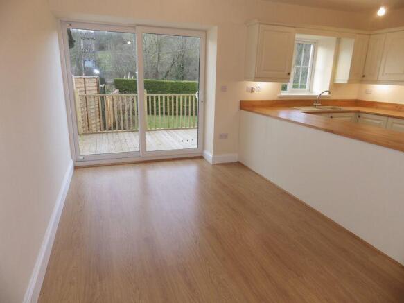 Dining area lo...