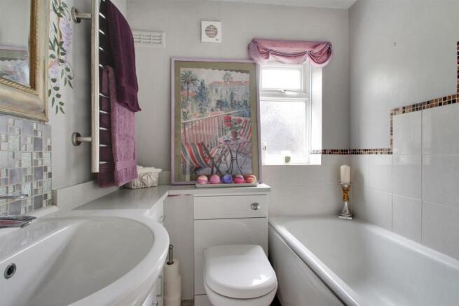 Bathroom.jpg