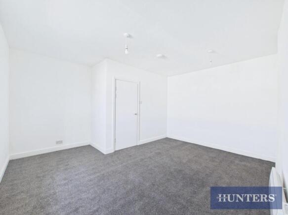 2 bed Apartment for sale Image 6