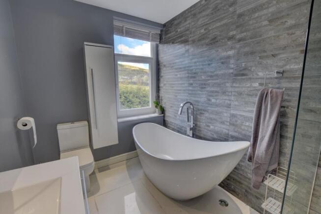 Bath 1.jpg