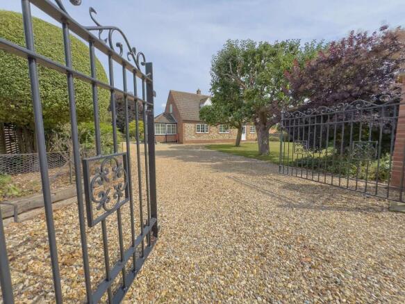 Appletree Cottage, High Street, Thornham, Hunstanton, Norfolk PE36 6LY photo 4