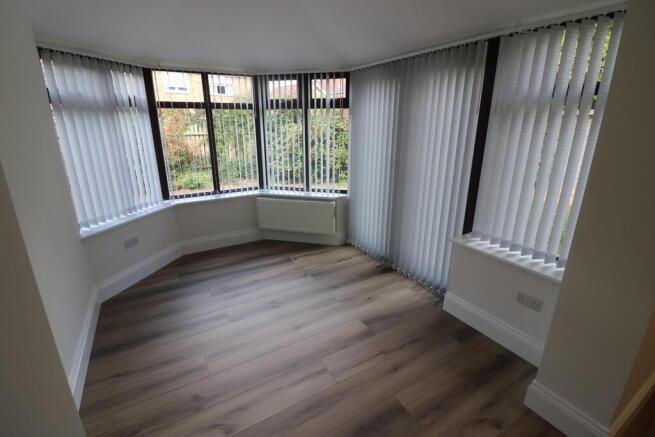 4 bed Detached to rent Image 11