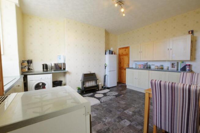 Kitchen dining 2.jpg