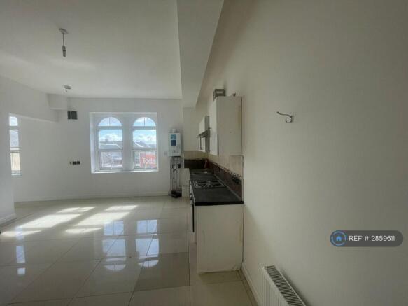 Kitchen / Living Area