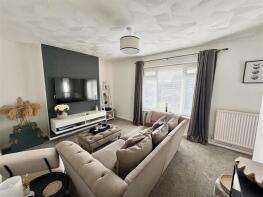 Flat 5, 55 Rush Court, Bourne Street, Eastbourne BN21 3RY