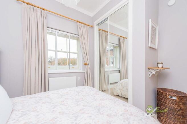 Bedroom 1 (Double)