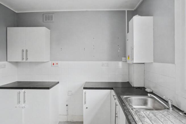 54b Stanlake Road, London, W12 7HL