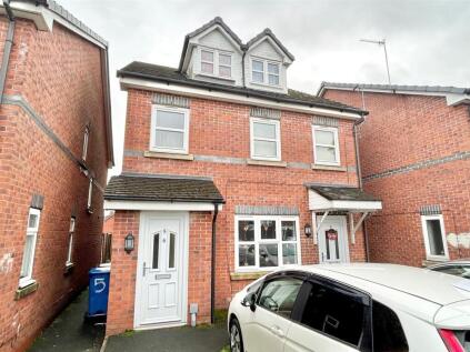 Pennington Square, Leigh