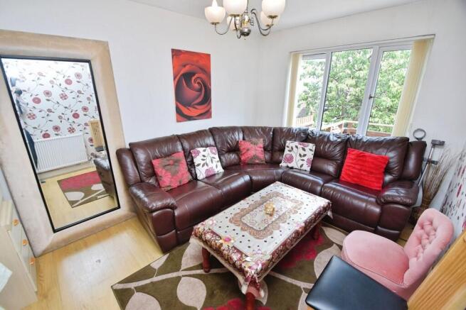 4 bed Terraced for sale Image 5