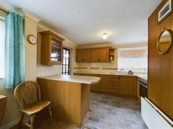 KITCHEN/ DINER
