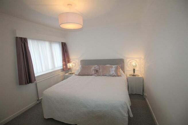 Clive Avenue, 33 Bedroom One.JPG