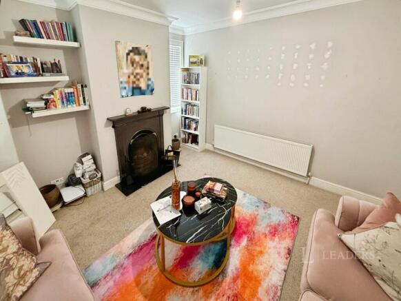 3 bed Semi-Detached to rent Image 9