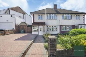 3, Wakefield Gardens, Cranbrook, Ilford IG1 3SJ